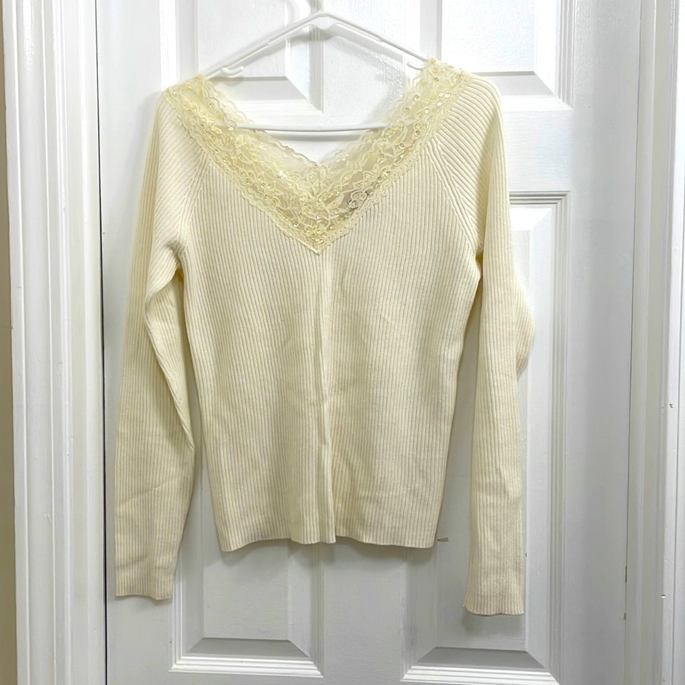 Inspire by one step women’s vintage v neck ribbed lace sweater size L